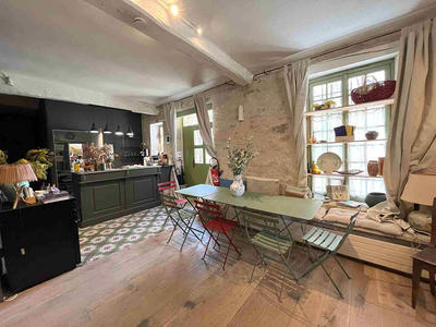 Maison - 184 m² - 6 pièces