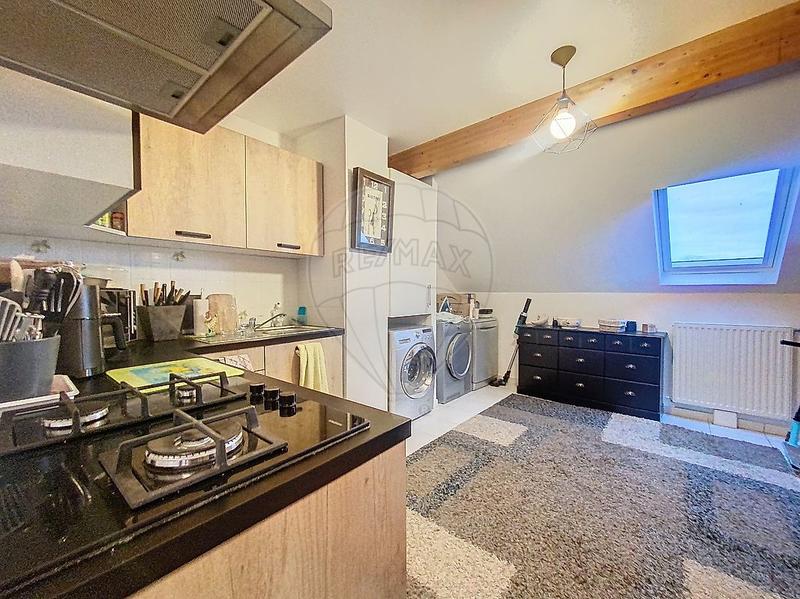 Appartement - 98 m² - 4 pièces