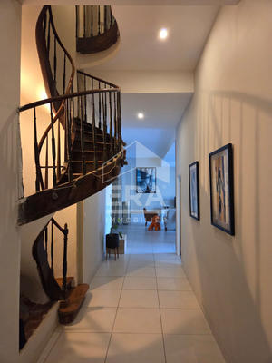 Maison - 174 m² - 4 pièces