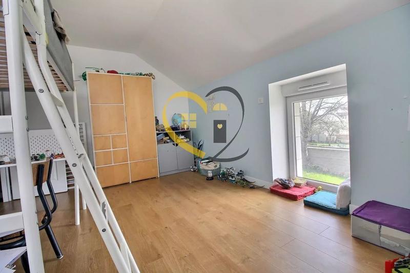 Maison de ville - 254 m² - 1 pièce