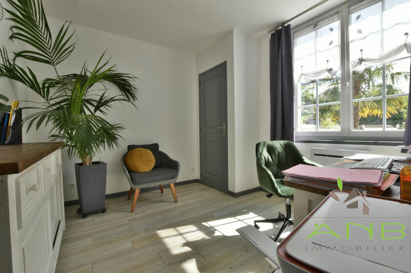 Maison - 200 m² - 10 pièces