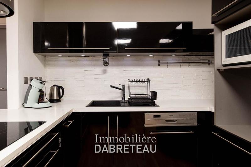 Appartement - 84 m² - 4 pièces