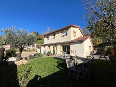 Maison - 170 m² - 7 pièces