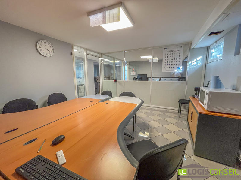 Local commercial - 113 m² - 5 pièces