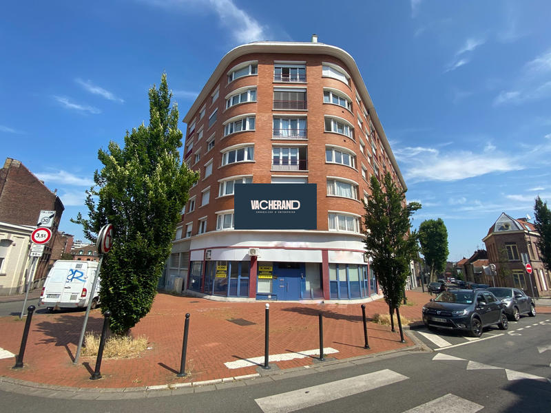 Local commercial - 254 m²