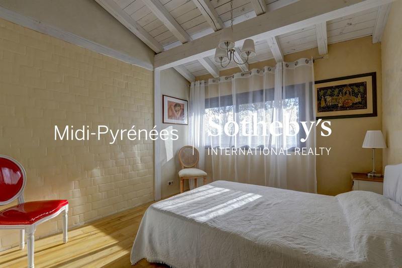 Maison - 186 m² - 7 pièces