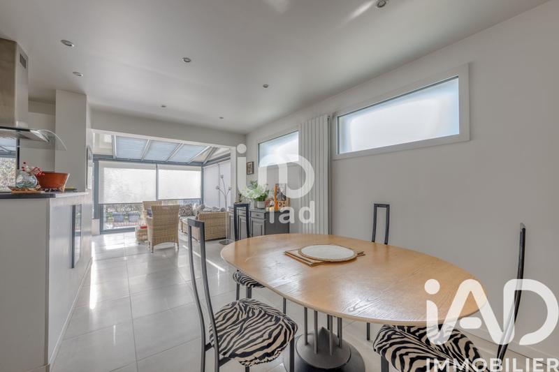 Maison - 176 m² - 8 pièces