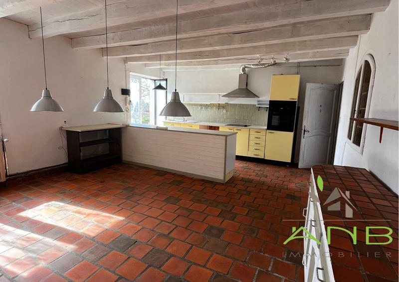 Maison - 265 m² - 7 pièces