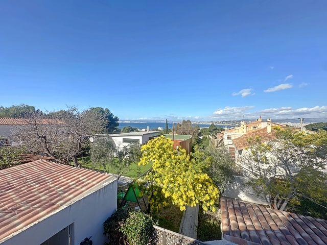 Maison - 170 m² - 4 pièces