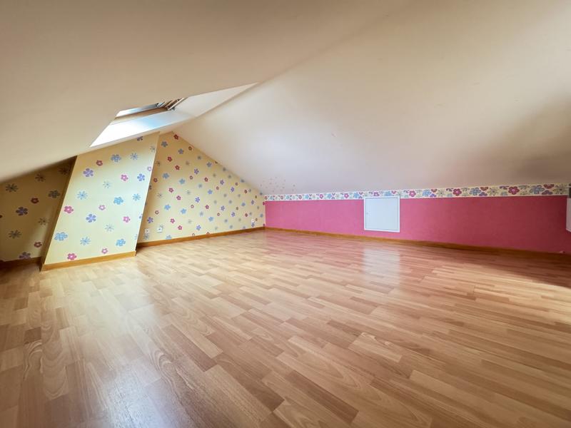 Maison - 105 m² - 6 pièces