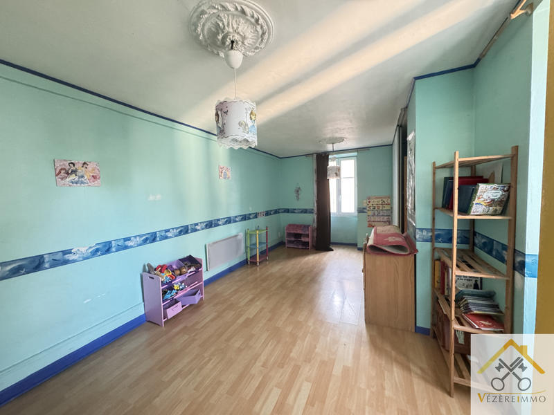 Maison - 122 m² - 4 pièces