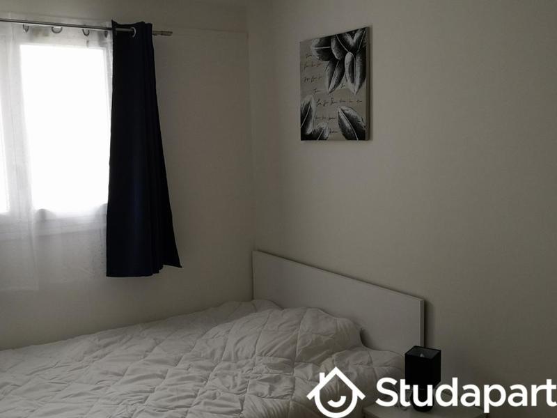 Chambre - 9 m² - 1 pièce