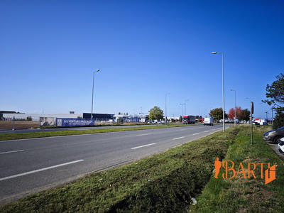 Local d'activités - 1 911 m²