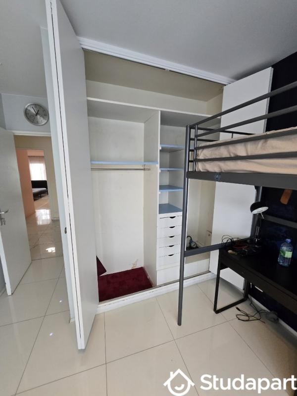 Chambre - 10 m² - 1 pièce