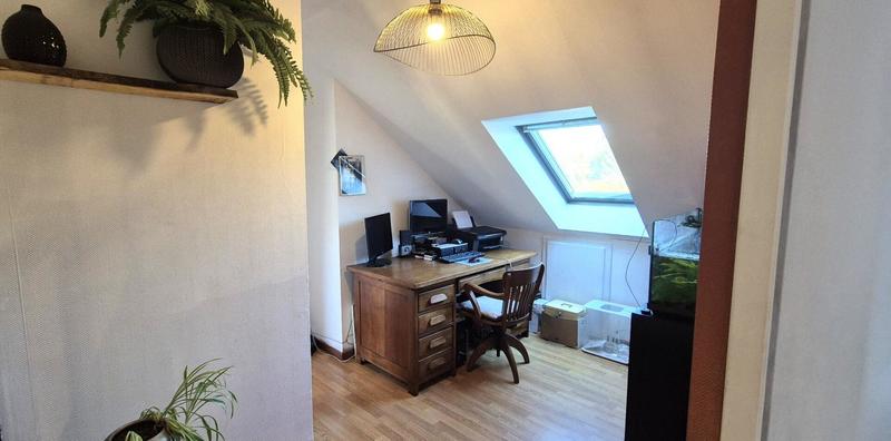 Maison - 95 m² - 5 pièces