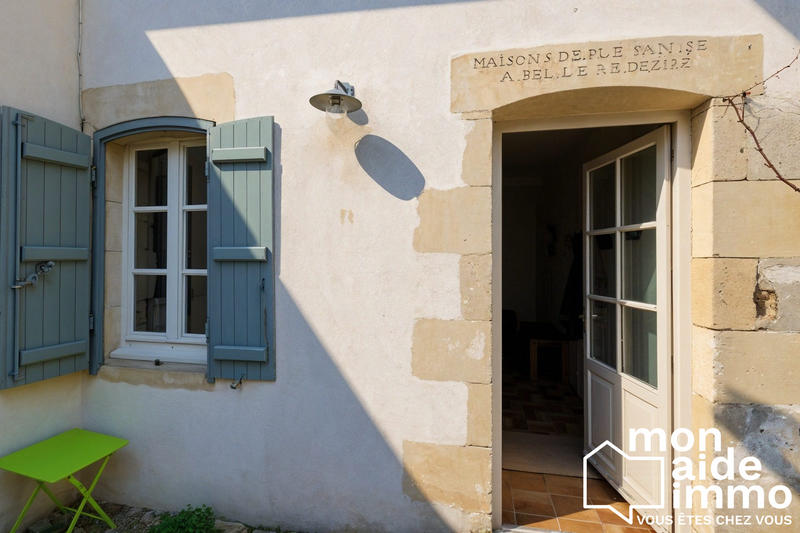 Maison traditionnelle - 139 m² - 6 pièces