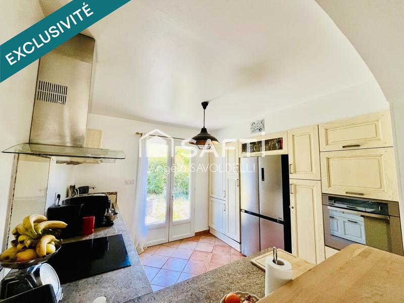 Maison - 95 m² - 5 pièces