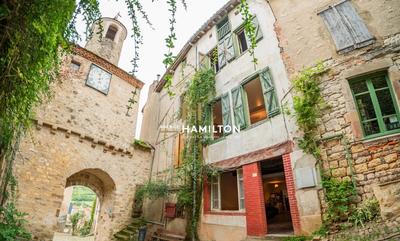 Maison de village - 140 m² - 4 pièces