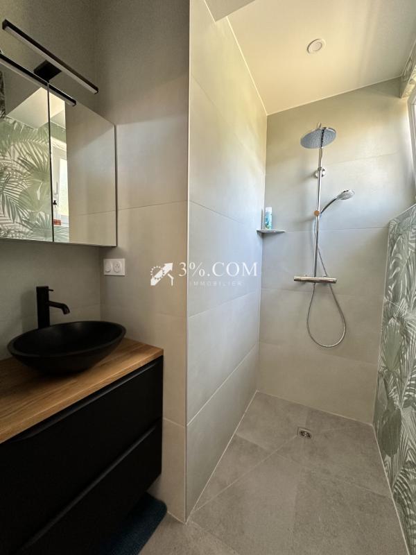 Pavillon - 135 m² - 6 pièces