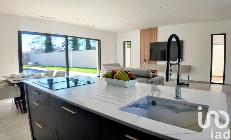 Maison - 169 m² - 6 pièces