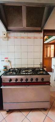 Maison - 275 m² - 9 pièces