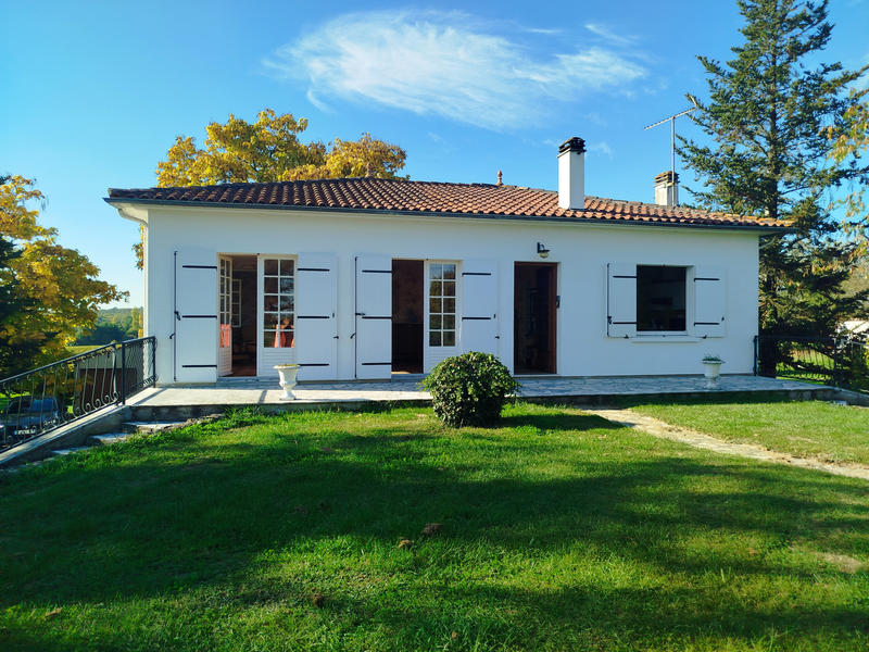 Maison - 3 105 m² - 6 pièces