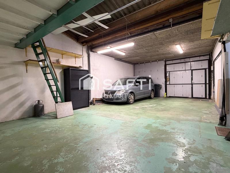 Maison - 214 m² - 8 pièces