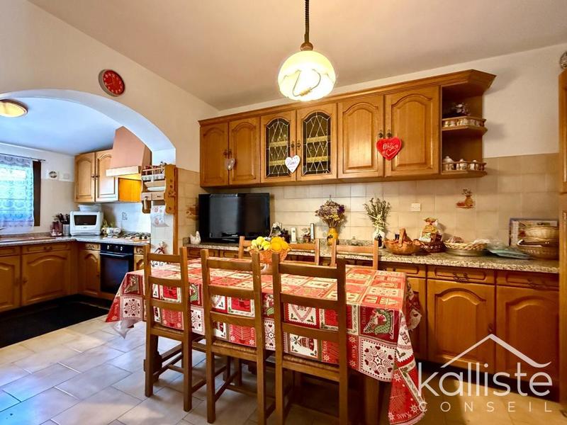 Maison - 104 m² - 5 pièces