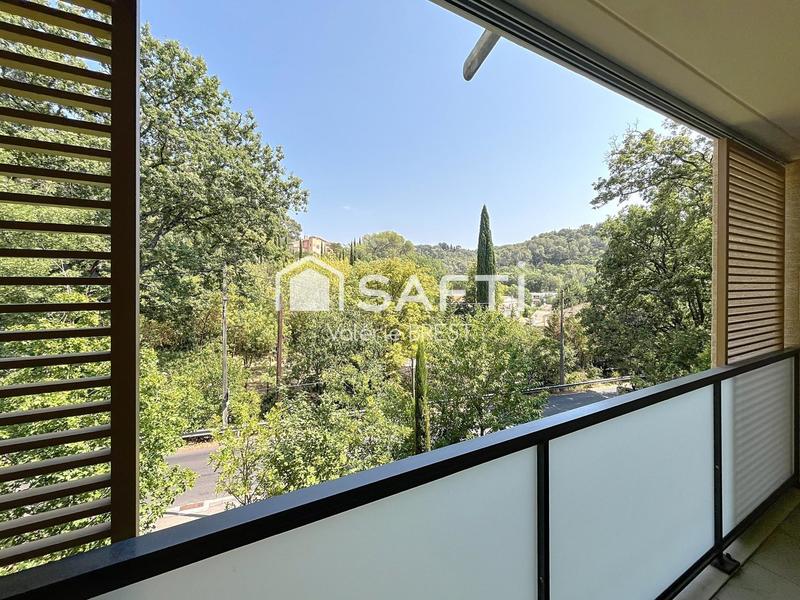 Appartement - 100 m² - 4 pièces