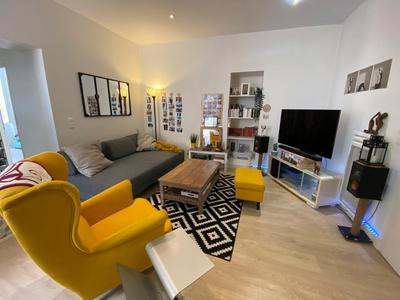 Immeuble - 117 m² - 7 pièces