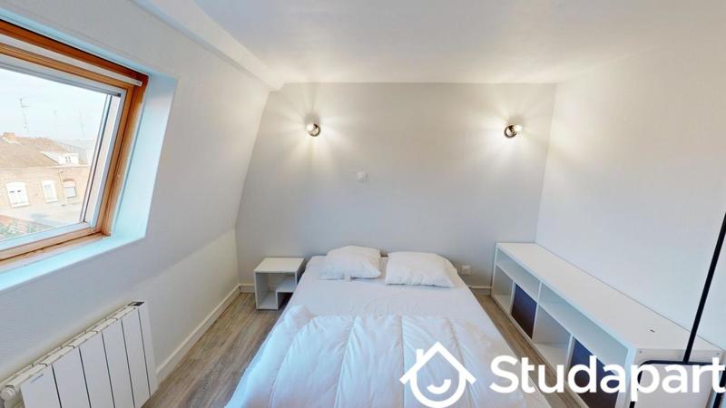 Chambre - 11 m² - 1 pièce