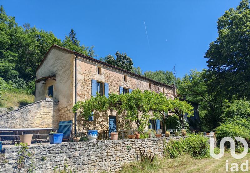 Maison - 143 m² - 6 pièces