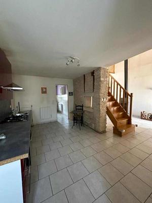 Maison de village - 180 m² - 9 pièces