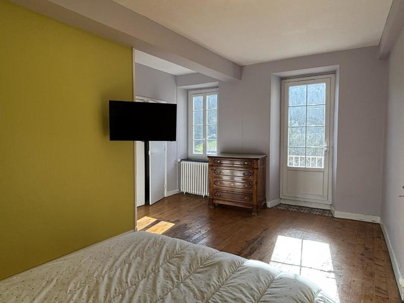 Maison en pierre - 394 m² - 11 pièces