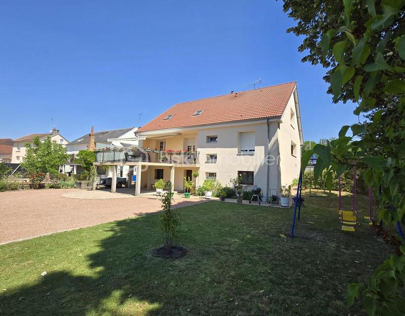 Pavillon - 182 m² - 6 pièces