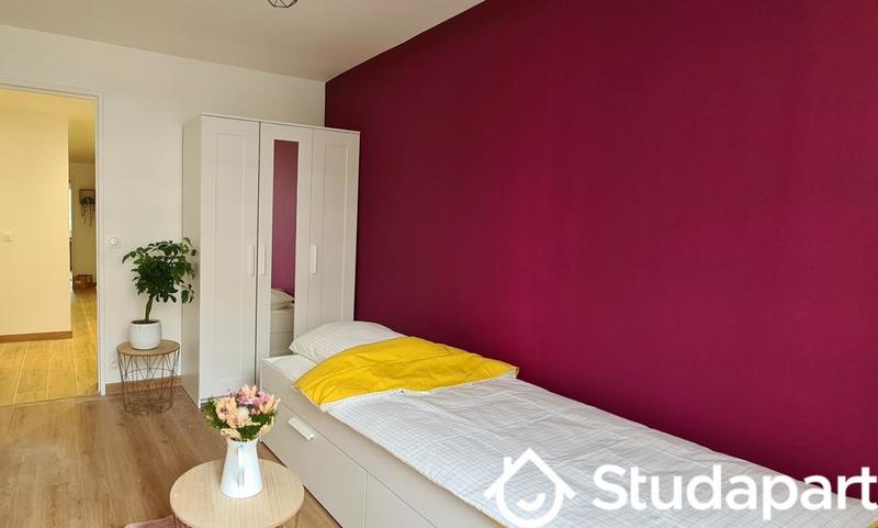 Chambre - 10 m² - 1 pièce