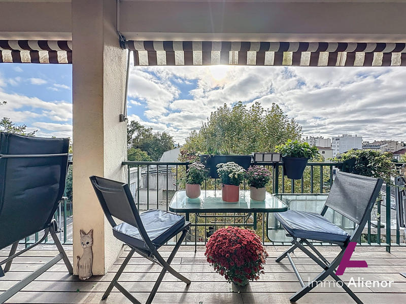 Appartement - 104 m² - 4 pièces