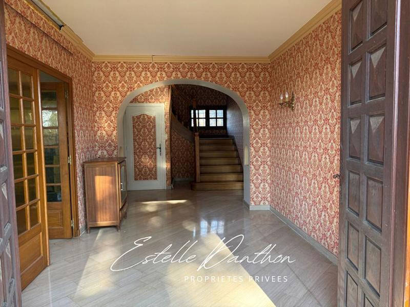 Maison - 193 m² - 8 pièces