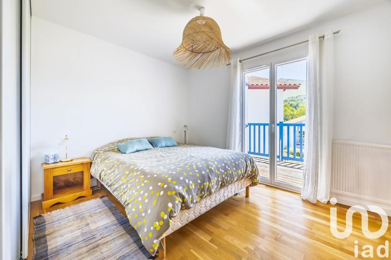 Maison - 93 m² - 5 pièces