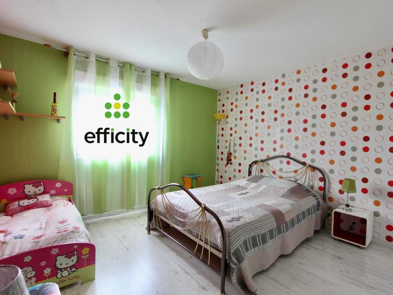 Maison - 187 m² - 6 pièces