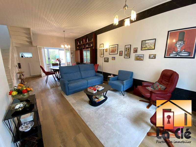 Maison traditionnelle - 156 m² - 5 pièces