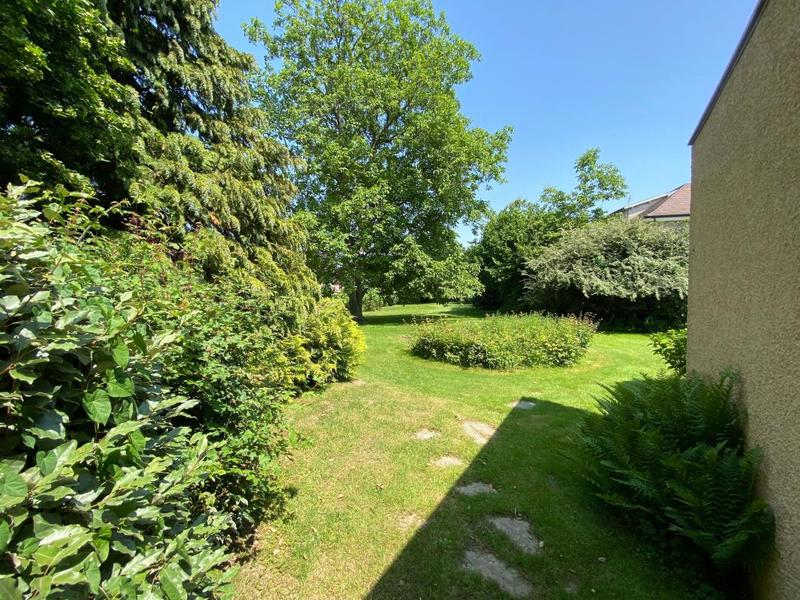 Maison - 315 m² - 10 pièces