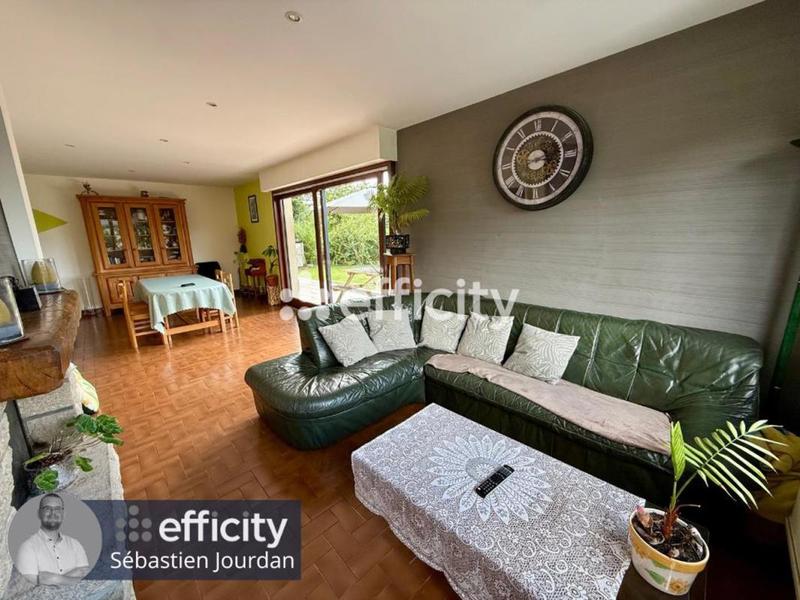 Maison - 144 m² - 7 pièces