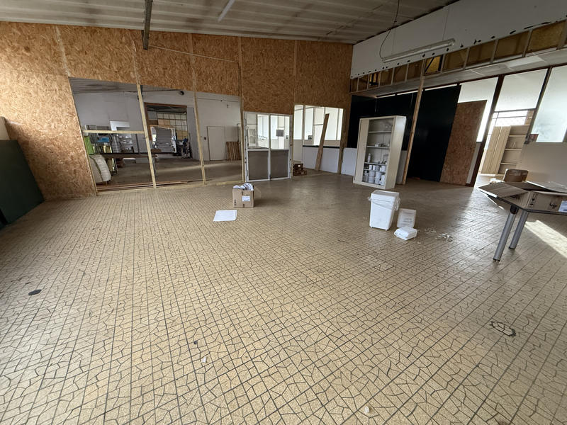 Local d'activités - 1 000 m²