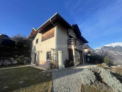 Maison - 155 m² - 6 pièces
