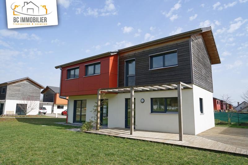 Maison - 104 m² - 5 pièces