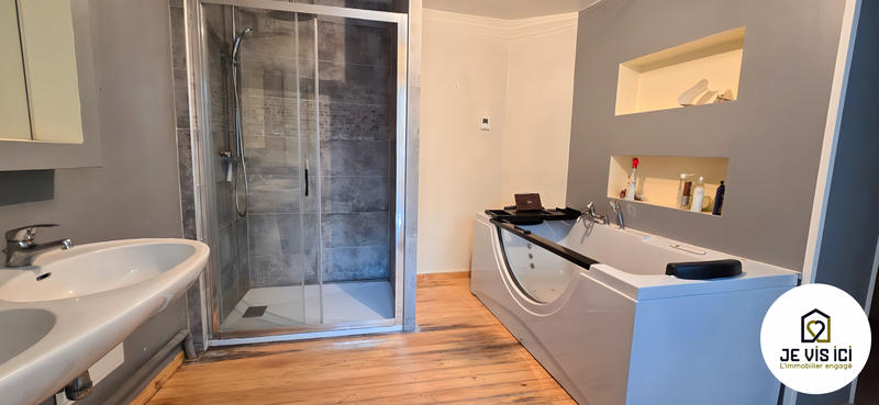 Maison - 123 m² - 6 pièces