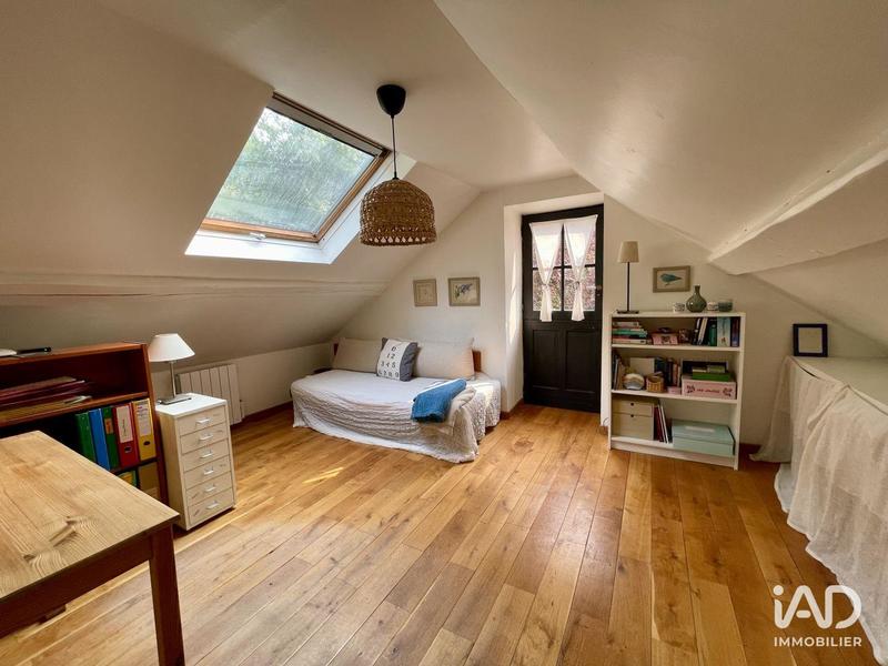 Maison - 300 m² - 10 pièces