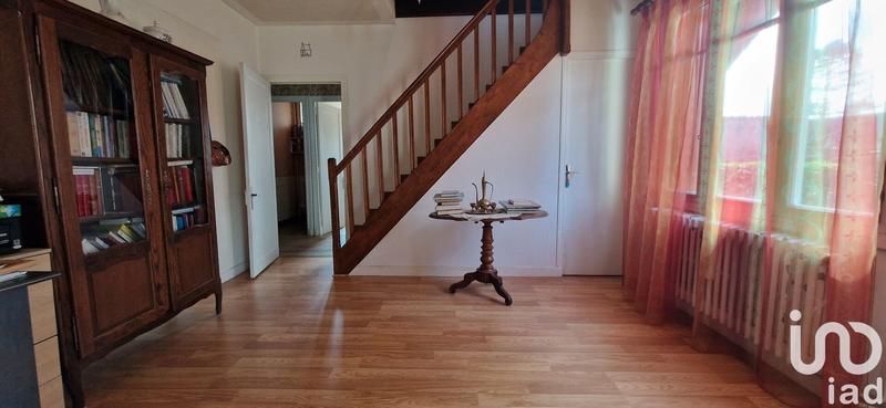 Maison - 185 m² - 8 pièces