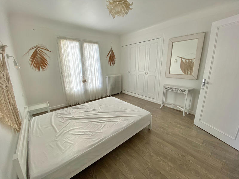 Maison - 220 m² - 7 pièces